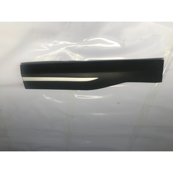 Aplique Porta Traseira Direita Nissan Kicks 2018