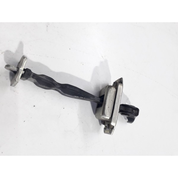 Limitador Porta Traseiro Esquerdo Nissan Sentra 2015