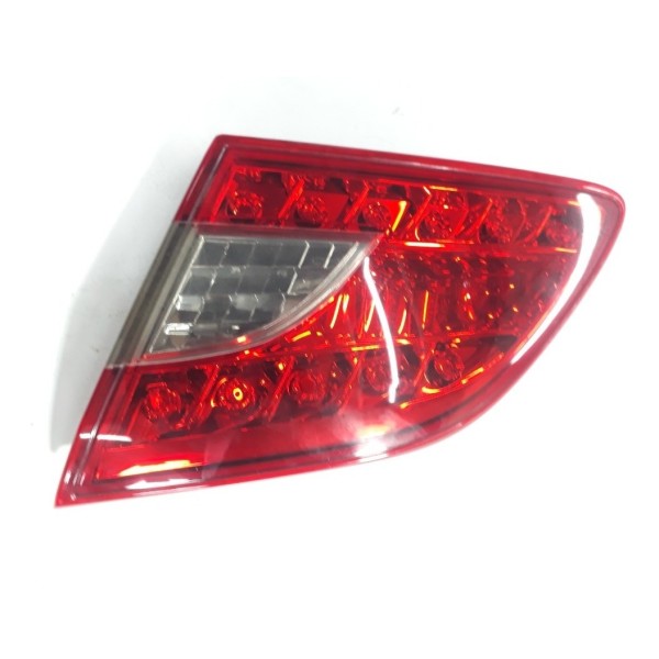 Lanterna Tampa Traseira Direita Nissan Sentra 2015