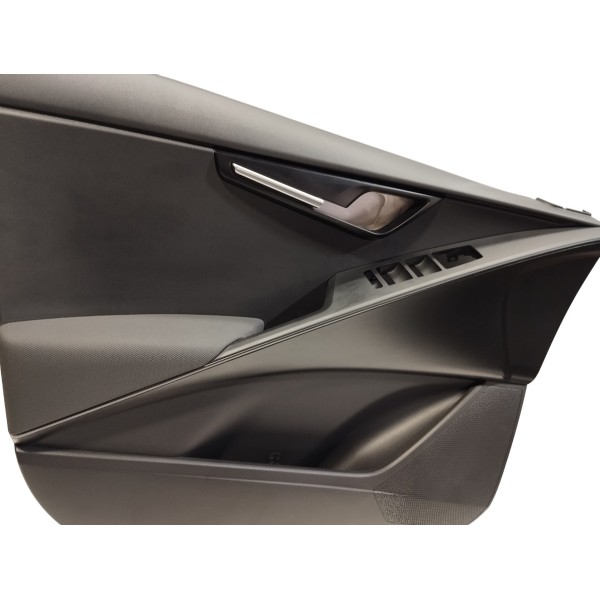 Forro De Porta Dianteiro Esquerdo Kia Niro 2024