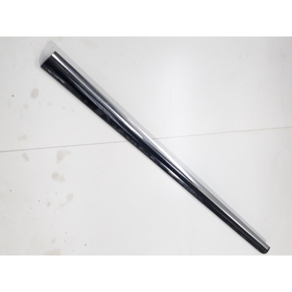 Friso Porta Dianteira Direito Passat 2011