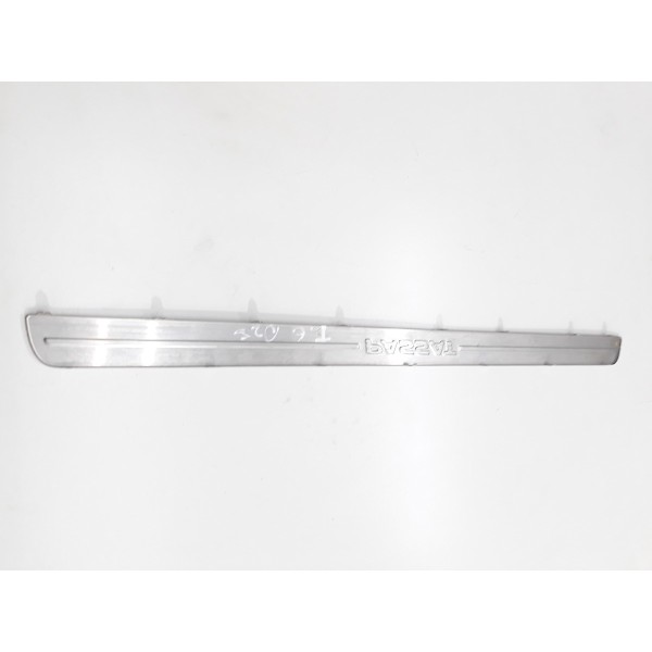 Soleira Da Porta Traseira Esquerda Passat 2011