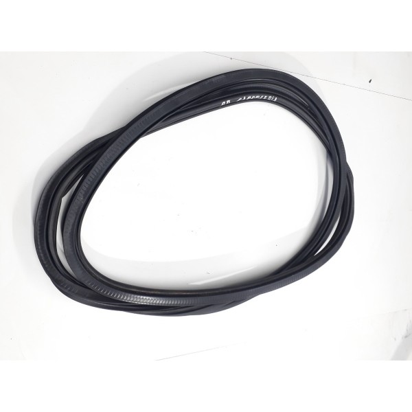 Borracha Carroceria Dianteira Direita Audi Q3 2015