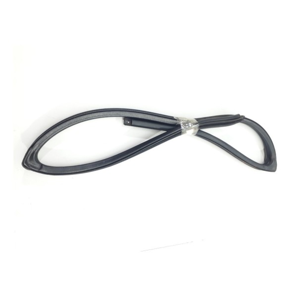 Borracha Superior Traseira Direita Pajero Full 2006