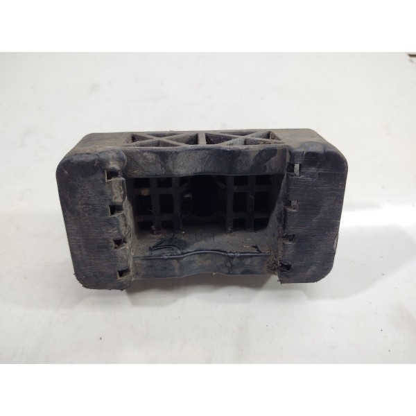 Suporte Engate Assoalho Macaco Mercedes C250 2015 Valor Unit