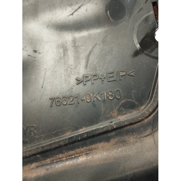 Lameiro Para Barro Dianteiro Direito Hilux 2016