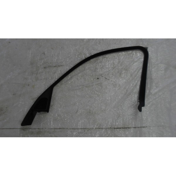 Moldura Arco Interno Porta Dianteira Direita Bmw X1 3.0 6cc