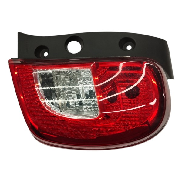 Lanterna Direita Nissan March 225375rh