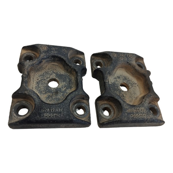 Calço Traseiro Fecho De Mola Volkswagen Amarok 2016 Unitario