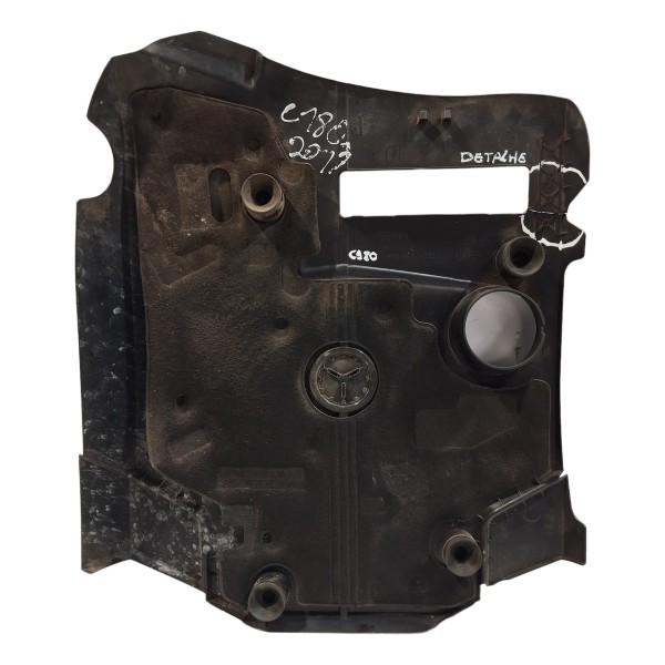 Tampa Capa Motor Mercedes C180 2013 Detalhe