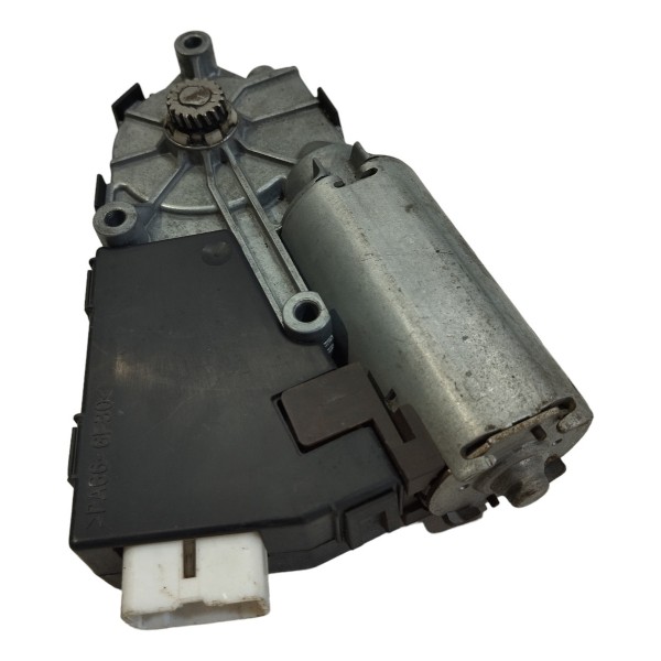 Motor Teto Solar Mitsubishi Outlander 2014