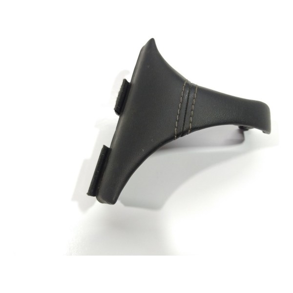 Acabamento Moldura Painel Nissan Kicks 2018 684105rb1a